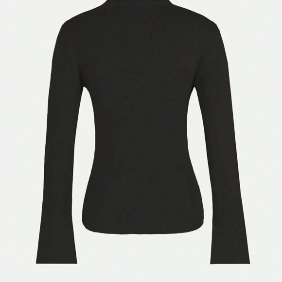 Black Casual Women's Cross Design Asymmetric Knitted Sweater - Picture 3 of 4